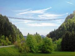 Самый длинный подвесной пешеходный мост построят в Австрии